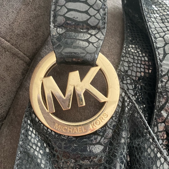 MICHAEL KORS Snakeskin embossed Fulton Hobo - Picture 4 of 4